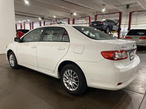 2011 Toyota Corolla LE
