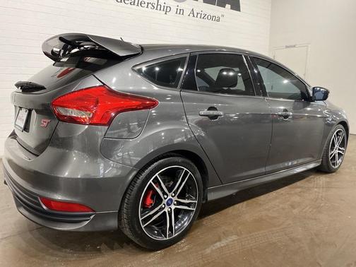 2017 Ford Focus ST ST