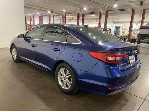 2017 Hyundai SONATA SE