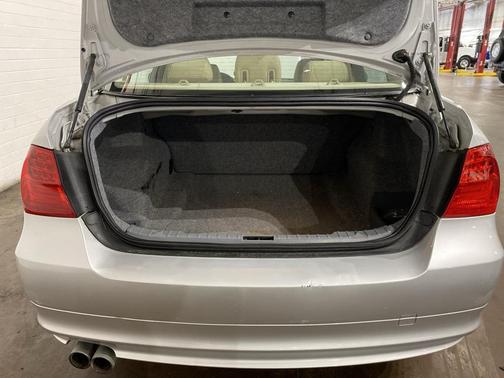 2009 BMW 328 328i