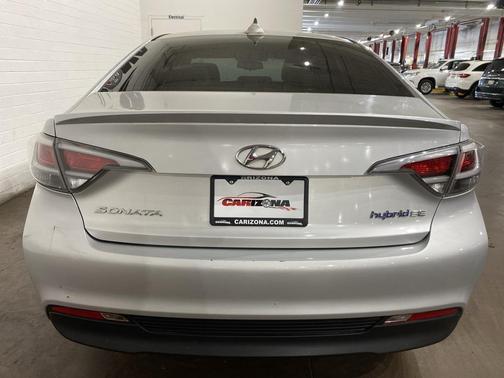 2016 Hyundai SONATA Hybrid SE