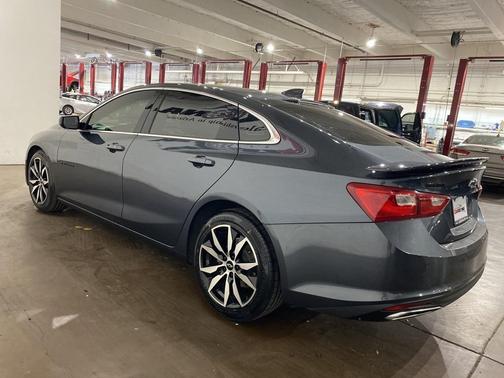 2021 Chevrolet Malibu FWD RS