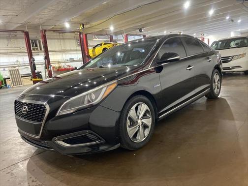 2016 Hyundai SONATA Hybrid Limited