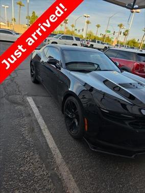 2021 Chevrolet Camaro RWD Coupe LT1
