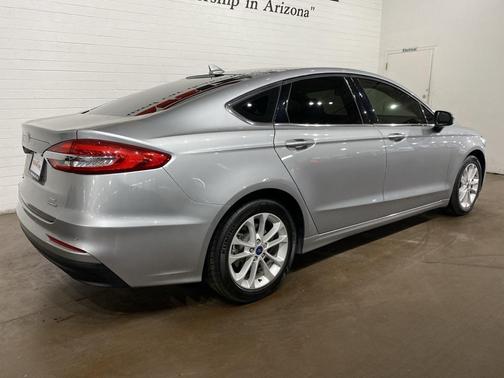 2020 Ford Fusion Hybrid SE