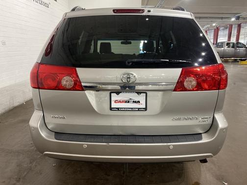 2010 Toyota Sienna XLE Limited