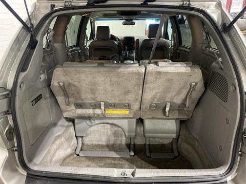 2010 Toyota Sienna XLE Limited