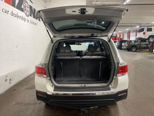 2013 Toyota Highlander SE