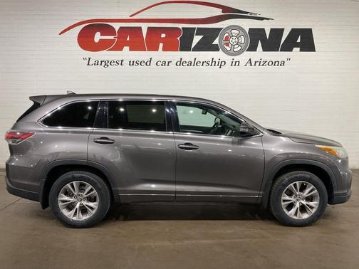 2016 Toyota Highlander LE