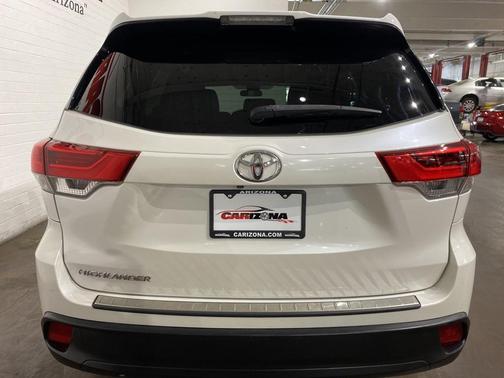 2018 Toyota Highlander LE I4