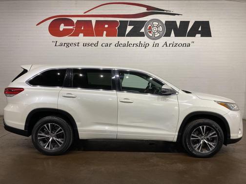 2018 Toyota Highlander LE I4