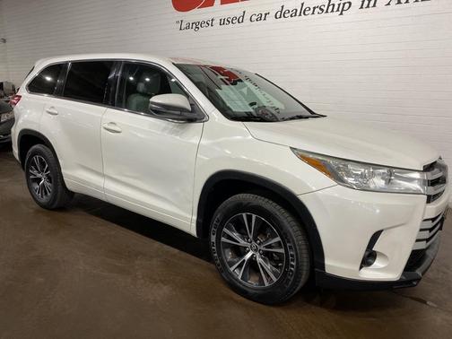 2018 Toyota Highlander LE I4