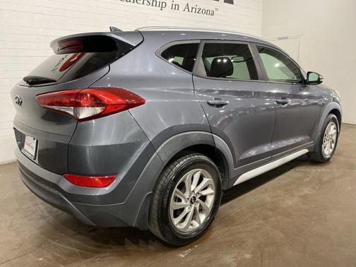 2017 Hyundai TUCSON SE Plus
