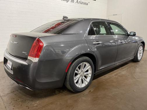 2016 Chrysler 300 S