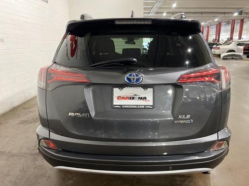2018 Toyota RAV4 Hybrid XLE