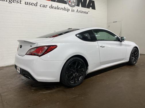 2016 Hyundai Genesis Coupe 3.8 Base