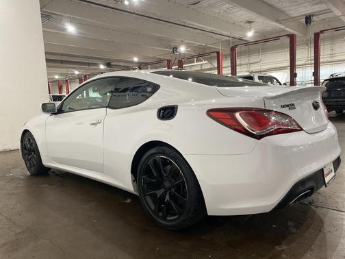 2016 Hyundai Genesis Coupe 3.8 Base