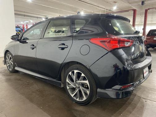 2016 Scion iM Base