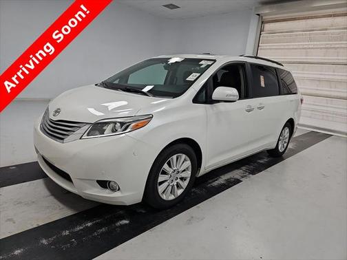 2015 Toyota Sienna XLE
