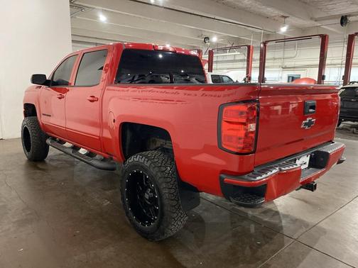 2018 Chevrolet Silverado 1500 2LT