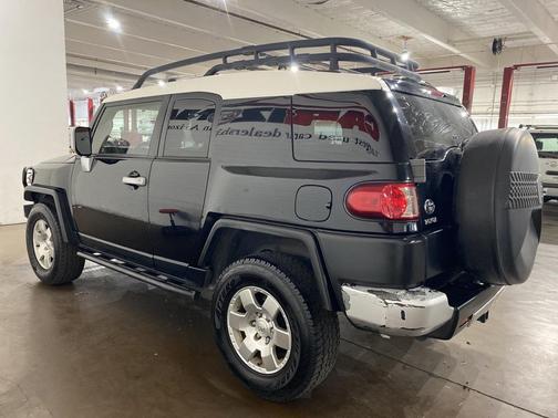 2010 Toyota FJ Cruiser Base