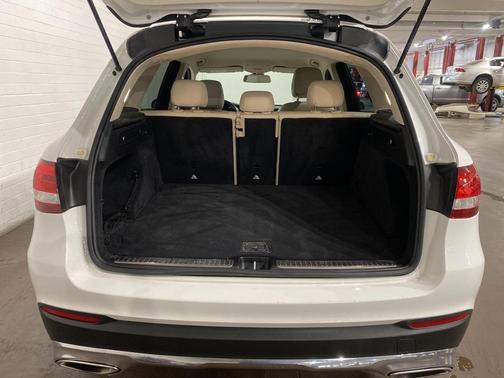2018 Mercedes-Benz GLC 300 Base
