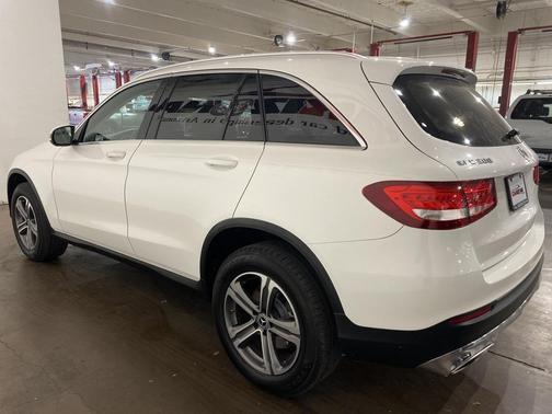 2018 Mercedes-Benz GLC 300 Base