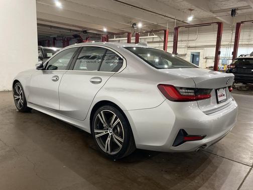 2019 BMW 330 330i