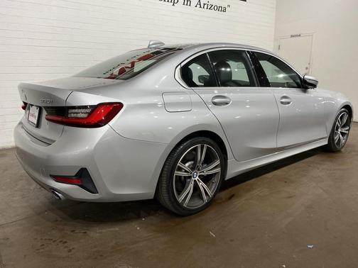 2019 BMW 330 330i