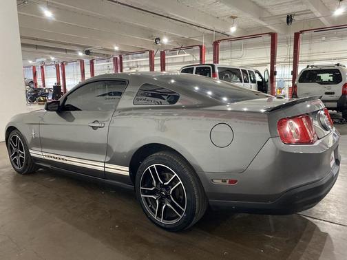 2010 Ford Mustang Premium