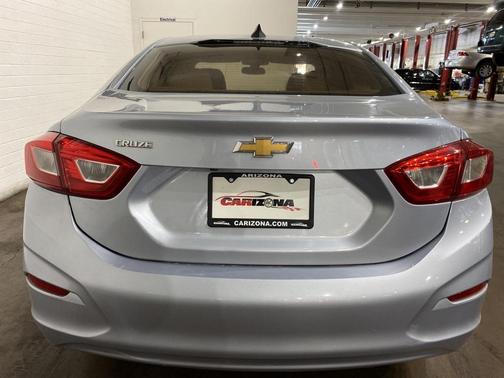 2018 Chevrolet Cruze LS