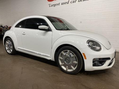 2019 Volkswagen Beetle 2.0T SE