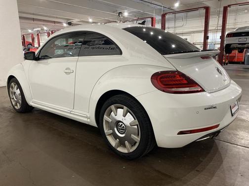 2019 Volkswagen Beetle 2.0T SE