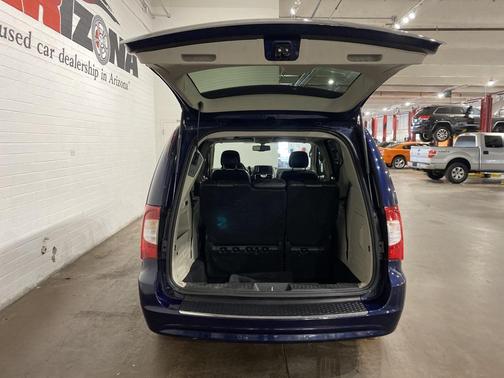 2013 Chrysler Town & Country Touring-L