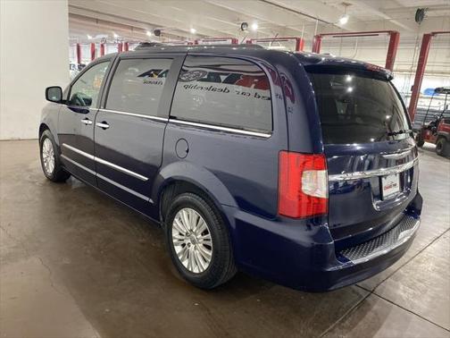 2013 Chrysler Town & Country Touring-L
