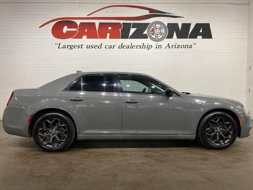 2019 Chrysler 300 S