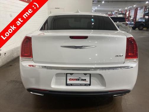 2015 Chrysler 300 Limited