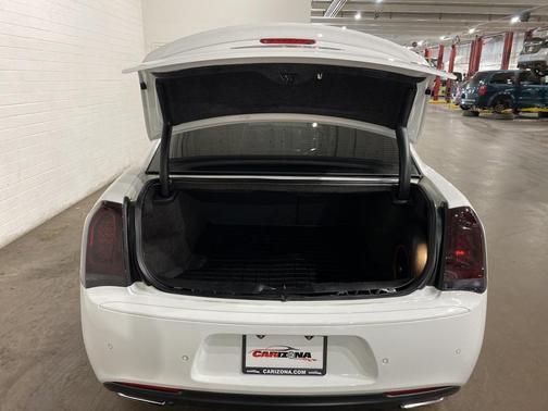 2016 Chrysler 300 S