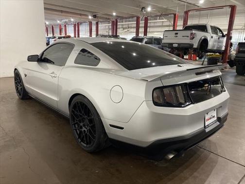 2011 Ford Mustang GT Premium