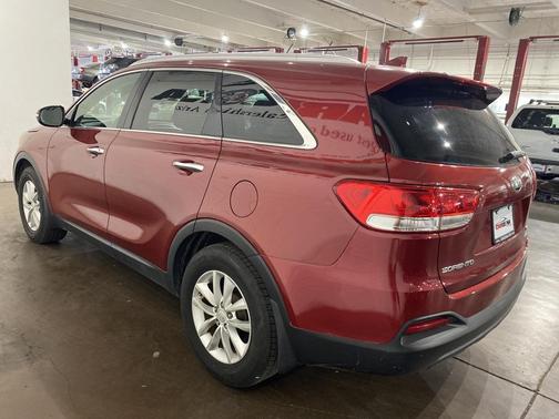 2016 Kia Sorento LX