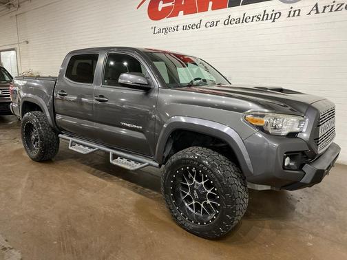 2016 Toyota Tacoma SR