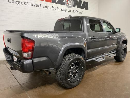 2016 Toyota Tacoma SR
