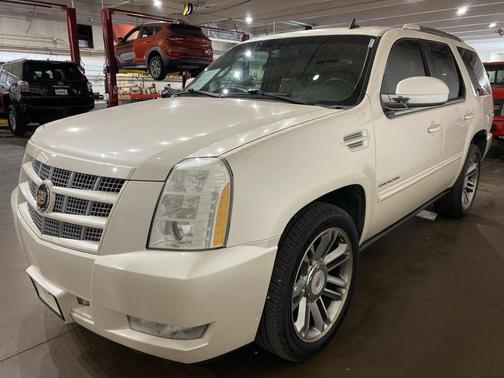 2013 Cadillac Escalade Premium