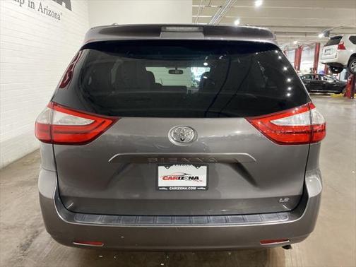 2015 Toyota Sienna LE