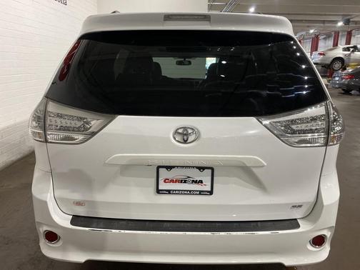 2012 Toyota Sienna SE
