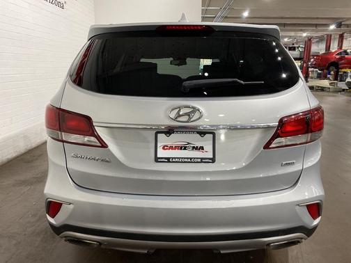 2017 Hyundai SANTA FE SE