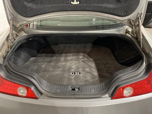 2004 INFINITI G35 Base