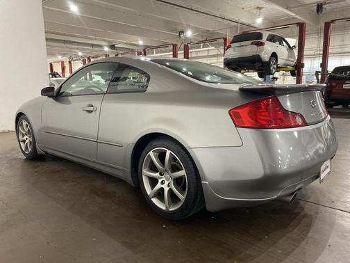 2004 INFINITI G35 Base