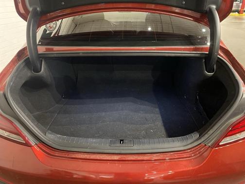 2020 Genesis G70 2.0T RWD