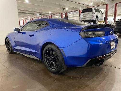 2017 Chevrolet Camaro 2LT